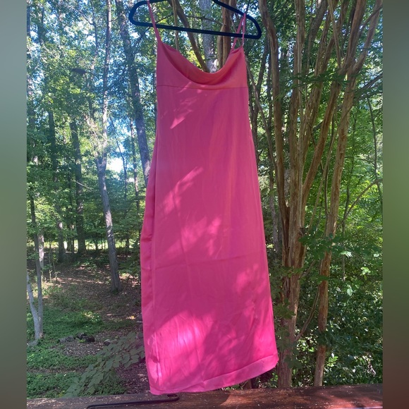 WEWOREWHAT Cowl MIDI Satin Charmeuse Zat Hot Pink Sexy Party Dress, Has Flaws - Picture 3 of 12